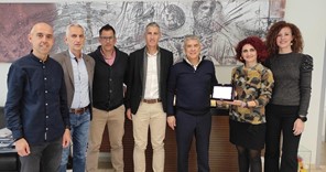 Η Περιφέρεια Θεσσαλίας βράβευσε τον Σύλλογο Δρομέων Φαλάνης για την αθλητική και κοινωνική του δράση